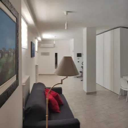 Seagull Sea & Airport Apartment *