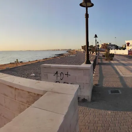 Seagull Sea & Airport Lejlighed Bari