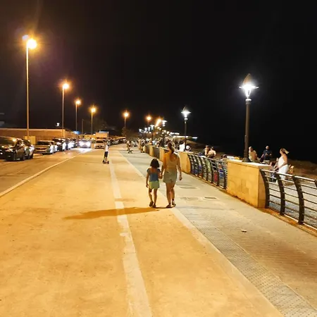 Apartment Seagull Sea & Airport *