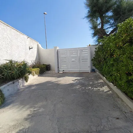 Apartment Seagull Sea & Airport