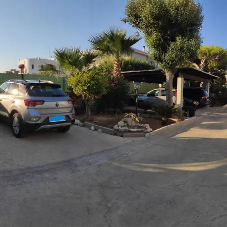 Seagull Sea & Airport * Bari