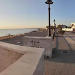 Seagull Sea & Airport Daire Bari