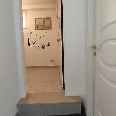 Seagull Sea & Airport Apartment *
