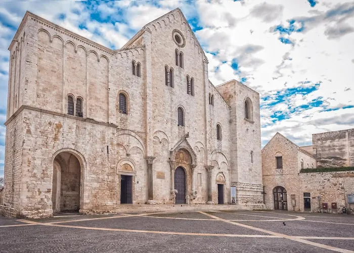 Seagull Sea & Airport Apartment