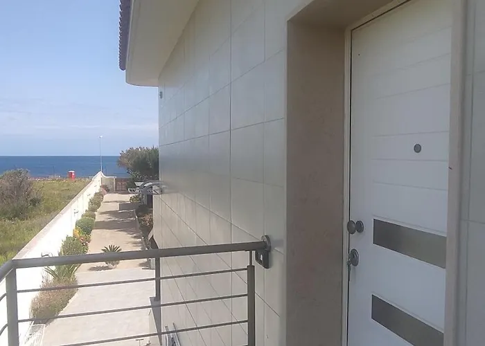 Seagull Sea & Airport Apartment *