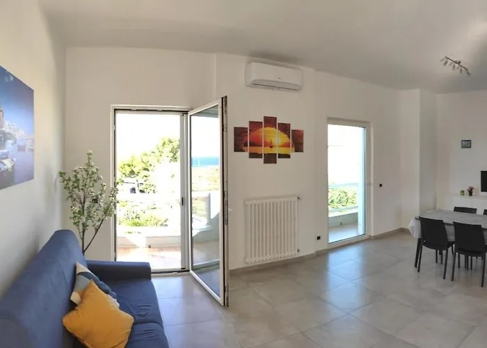 Apartment Seagull Sea & Airport *