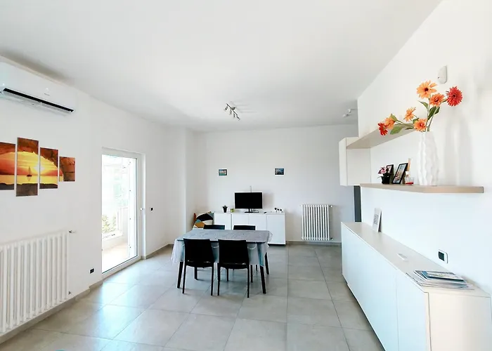 Apartment Seagull Sea & Airport *